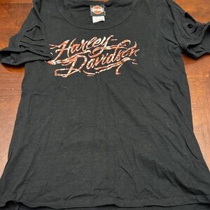 Harley-Davidson Black and Red Logo Tee